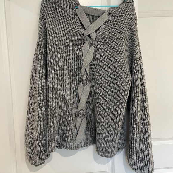 Lulus | Sweater - Picture 2 of 3